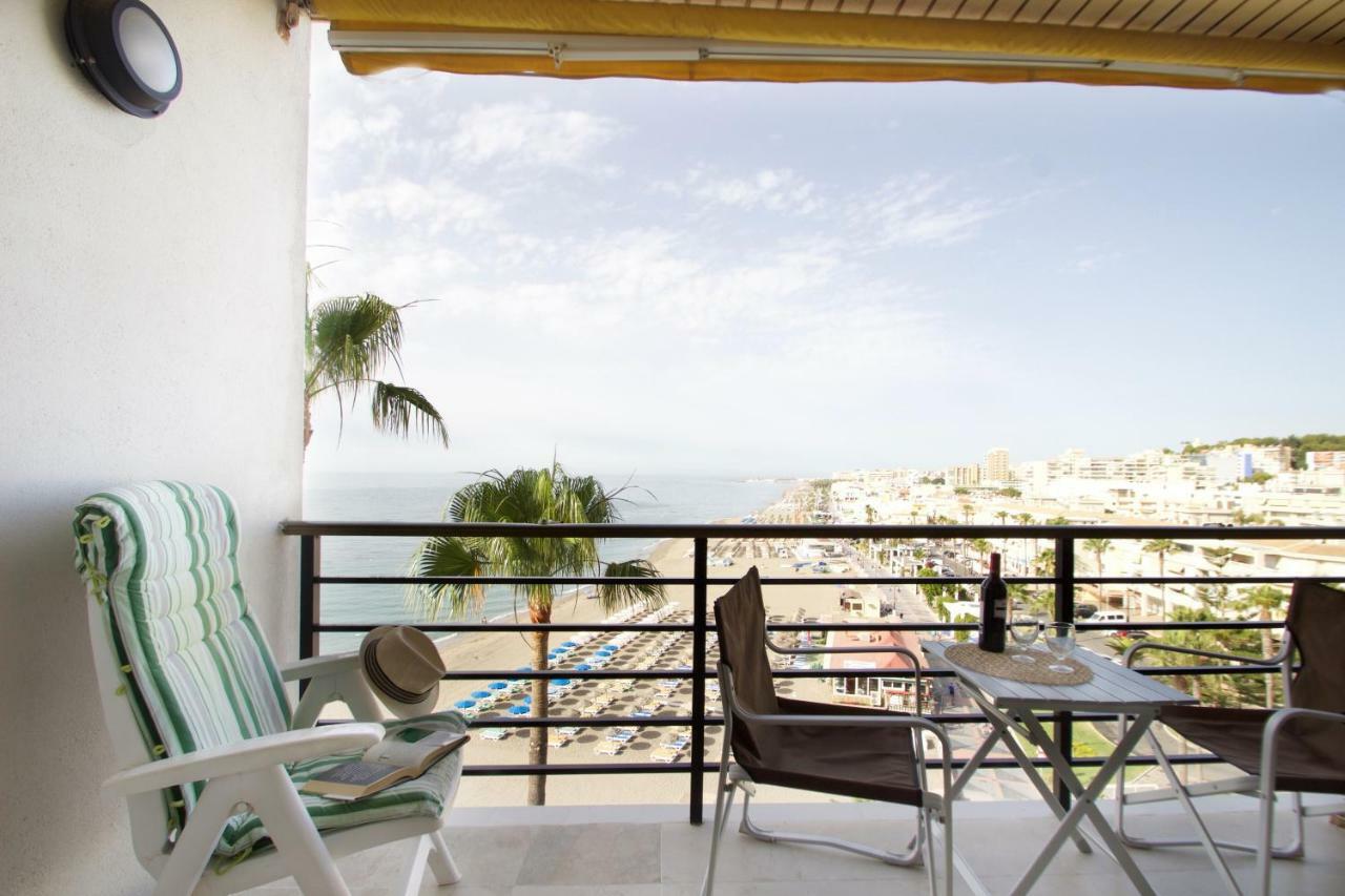 Sea Front Studio With Spacious Balcony Santa Clara Torremolinos Bagian luar foto
